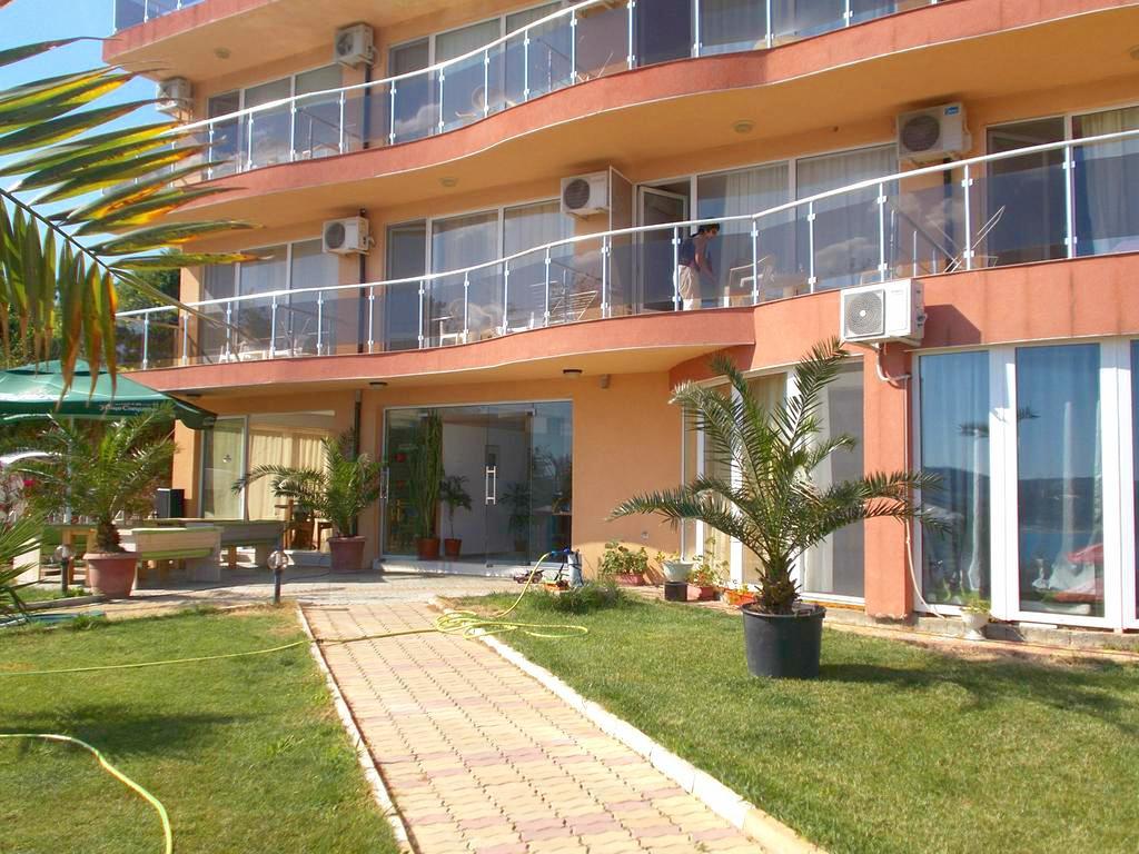 Safo Apartments And Rooms Sozopol Exterior foto